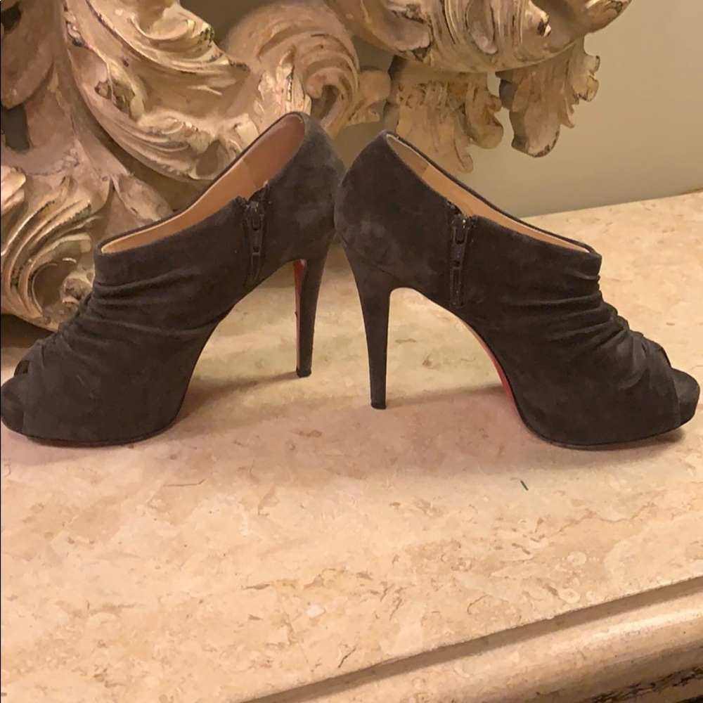 Beautiful Christian Louboutin Manchon twist bootie - Picture 3 of 7